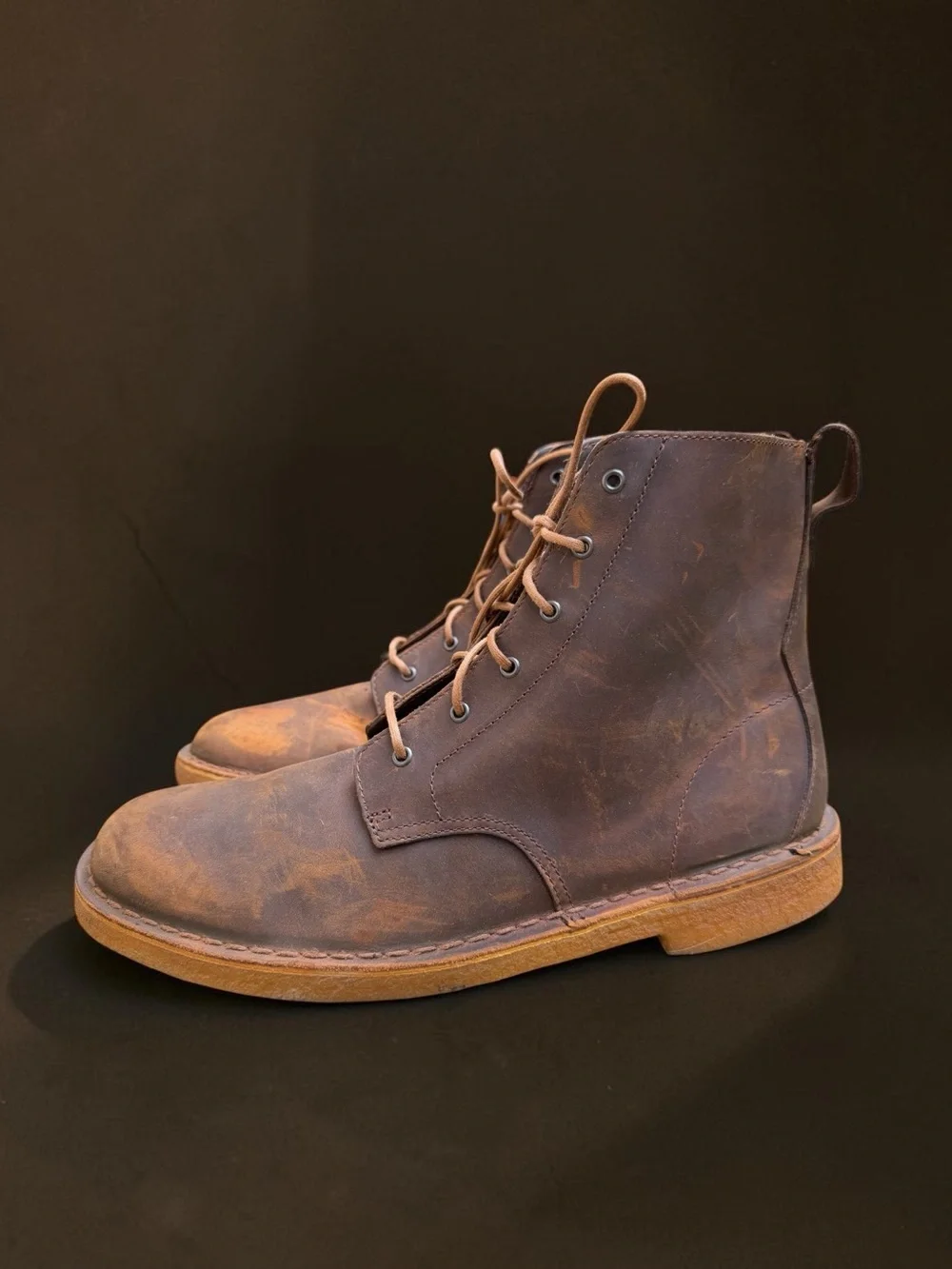 Men’s Clarks Originals Desert Mali Chukka Boot in Beeswax Leather
